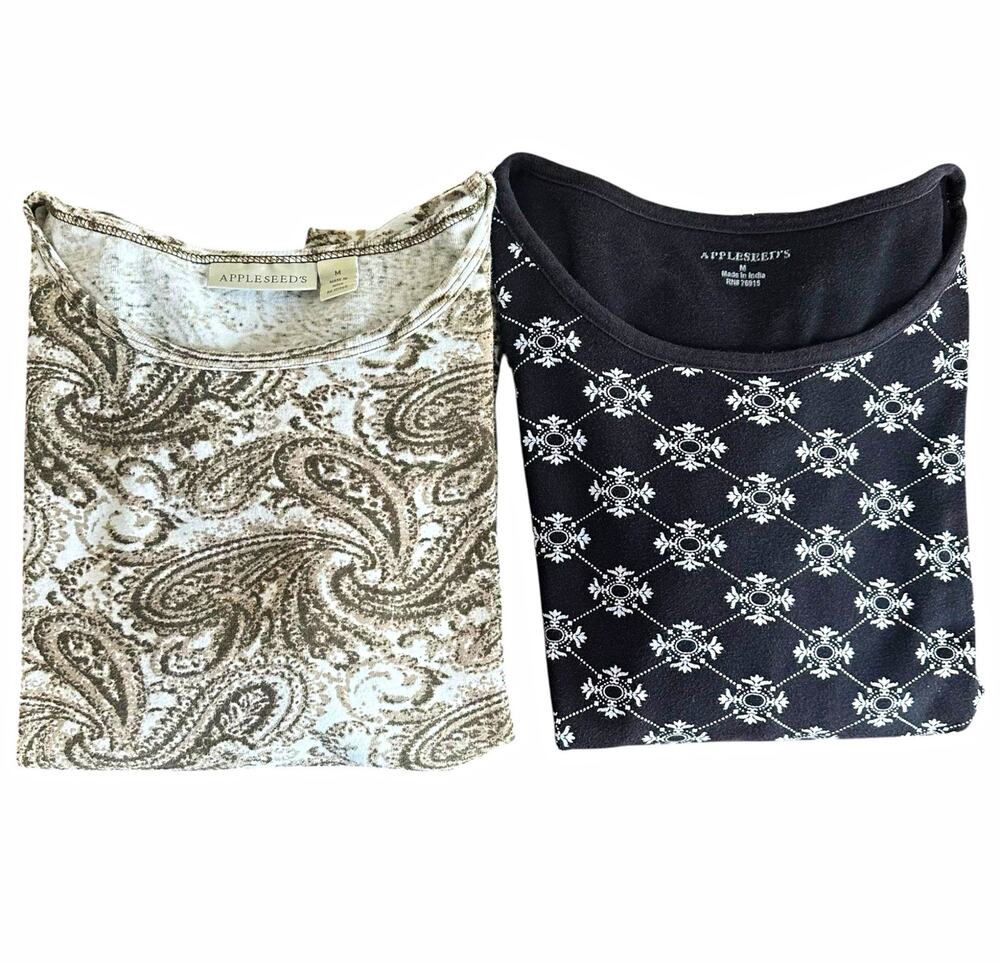 Appleseed’s Women’s Paisley & Geometric Scoop Neck T Shirts Size M Lot Of 2